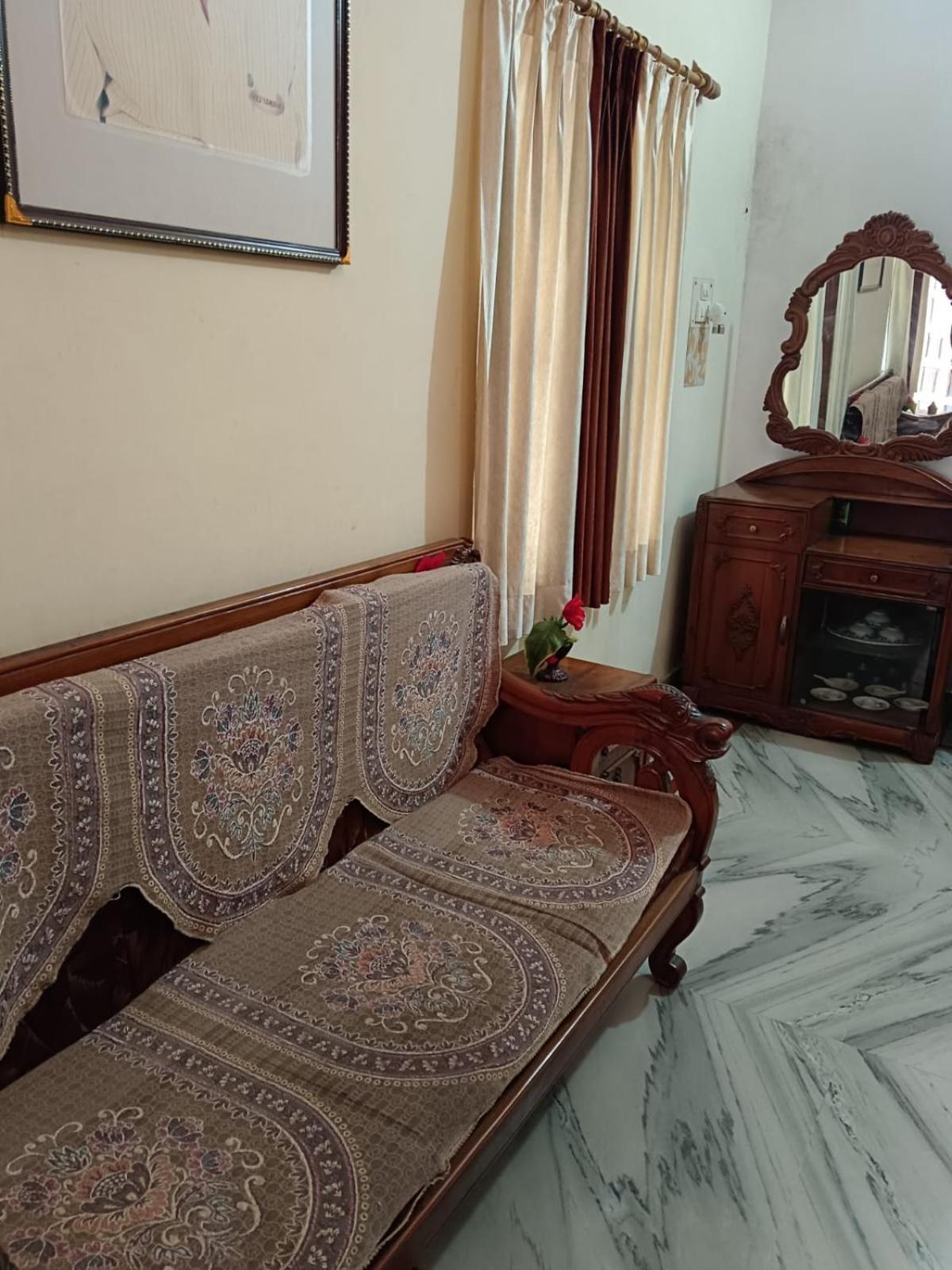 Kusum Palace Varanasi Exterior photo